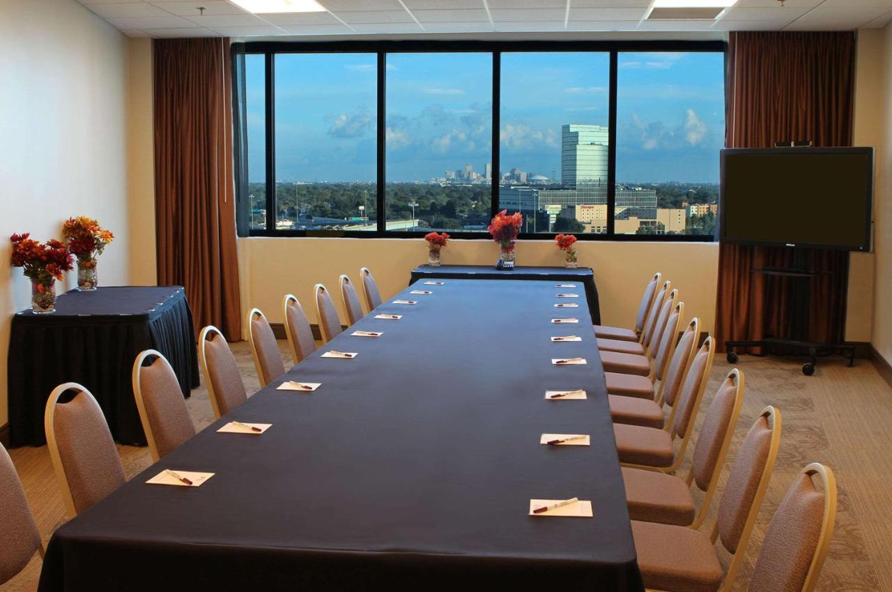 Comfort Inn & Suites At Copeland Tower Metairie Exteriör bild