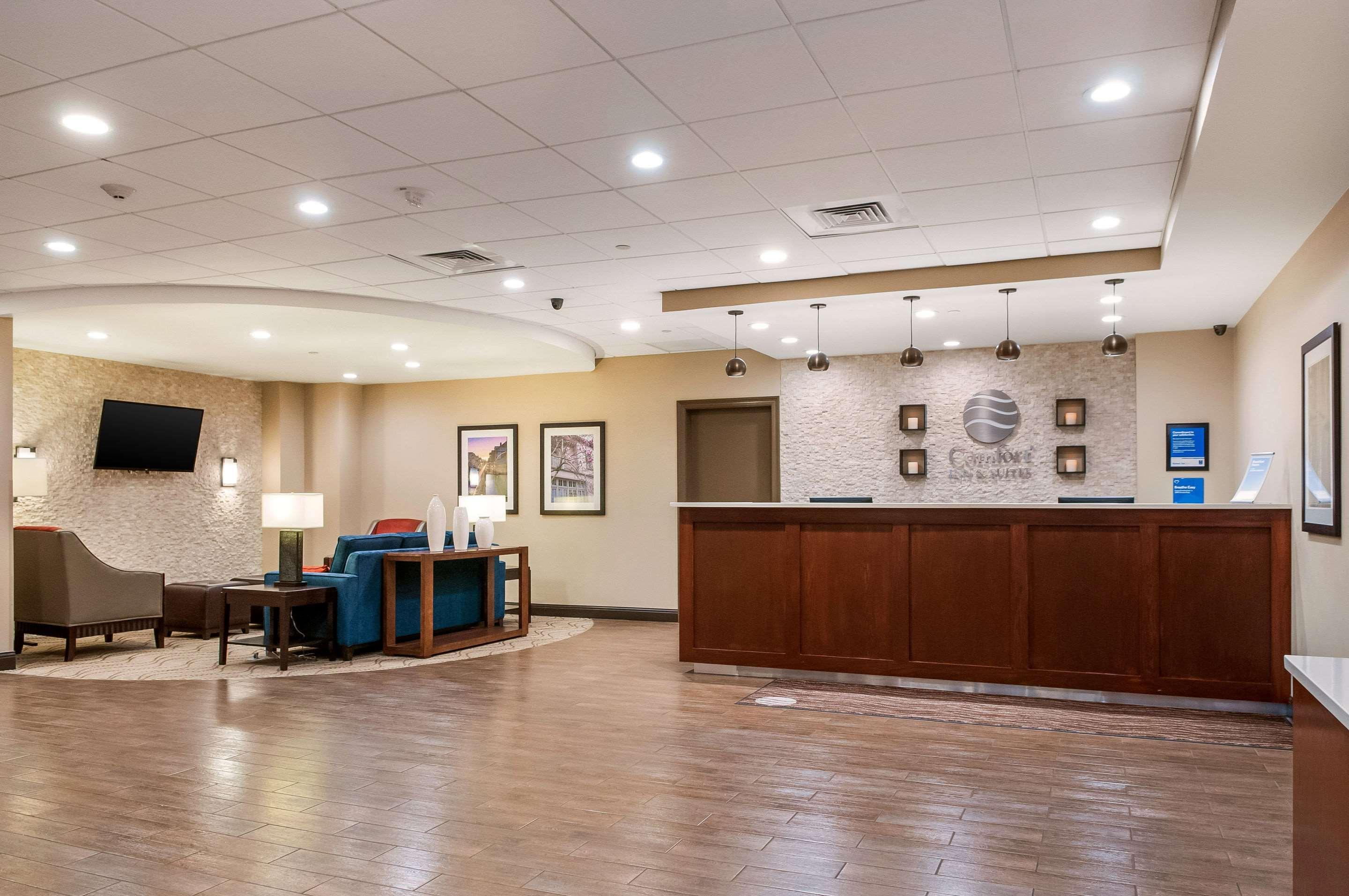 Comfort Inn & Suites At Copeland Tower Metairie Exteriör bild