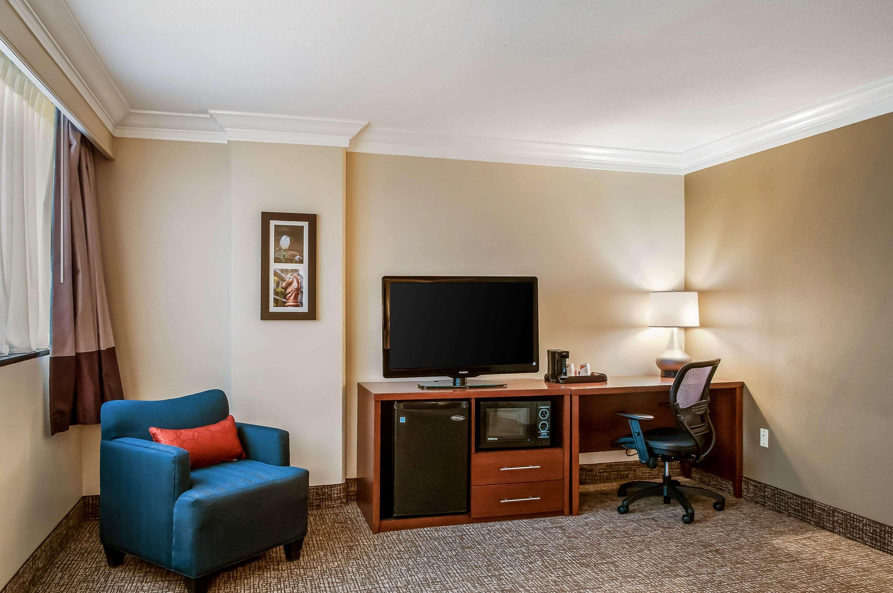 Comfort Inn & Suites At Copeland Tower Metairie Exteriör bild