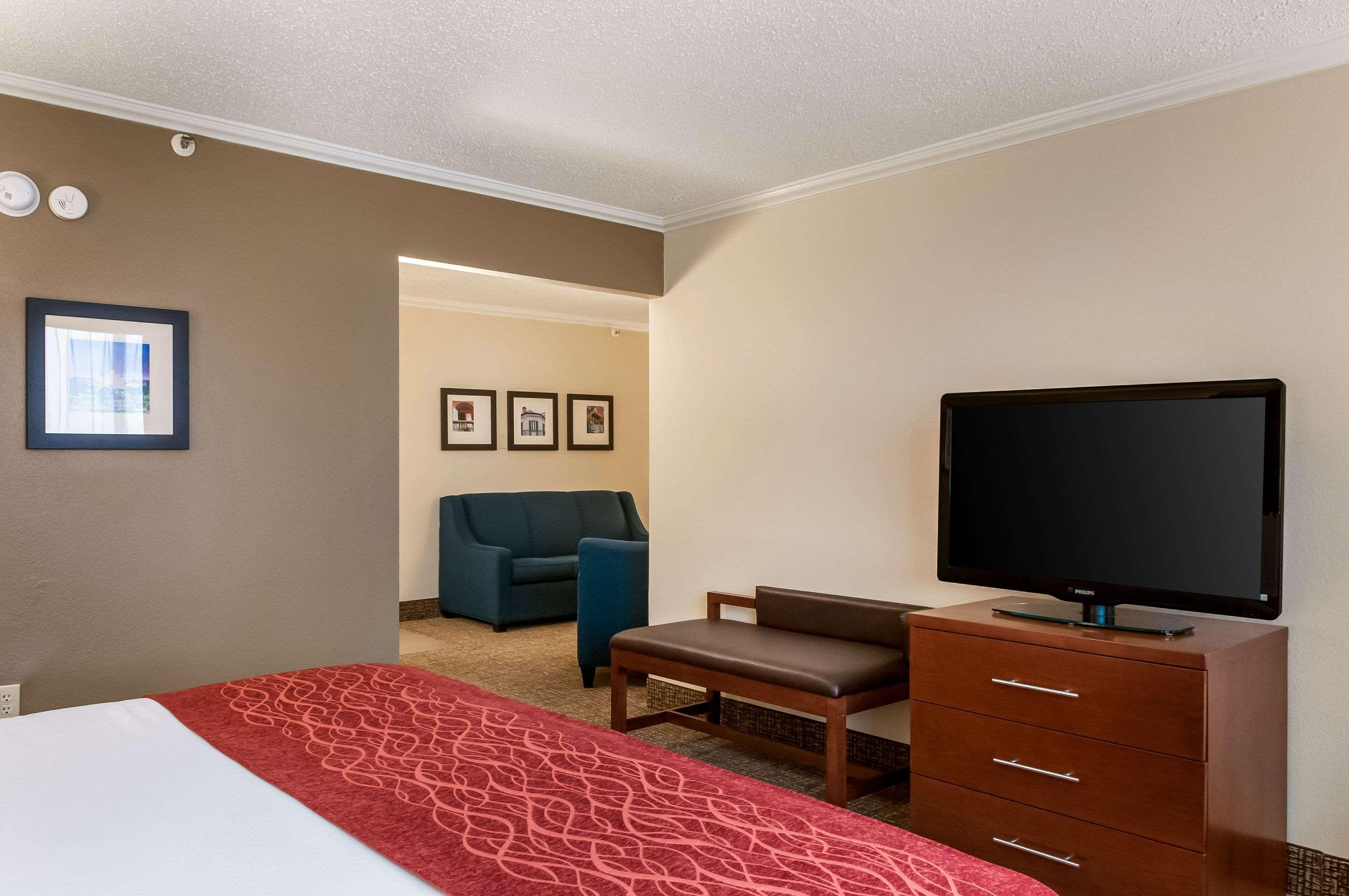 Comfort Inn & Suites At Copeland Tower Metairie Exteriör bild