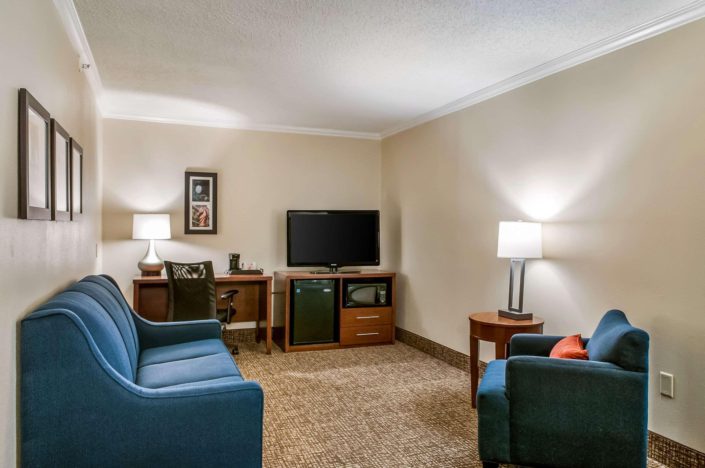 Comfort Inn & Suites At Copeland Tower Metairie Exteriör bild