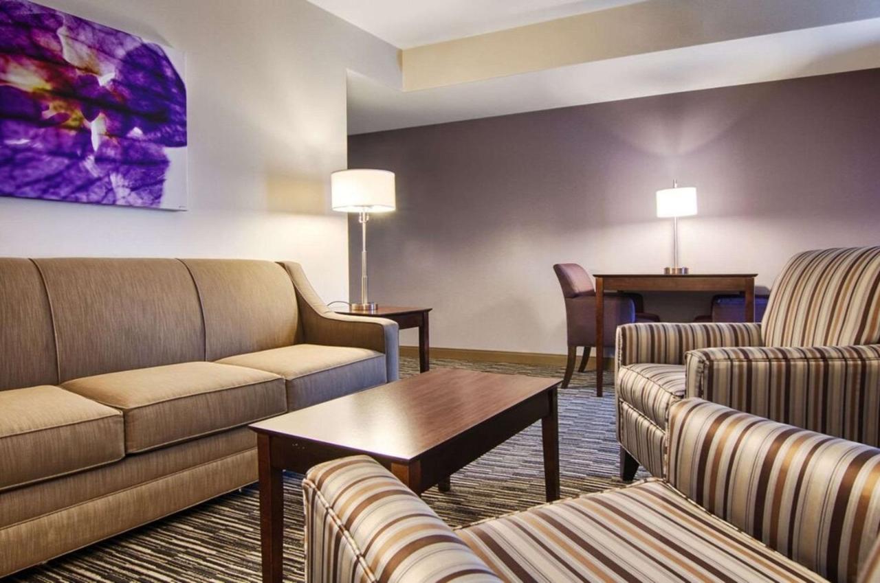 Comfort Inn & Suites At Copeland Tower Metairie Exteriör bild