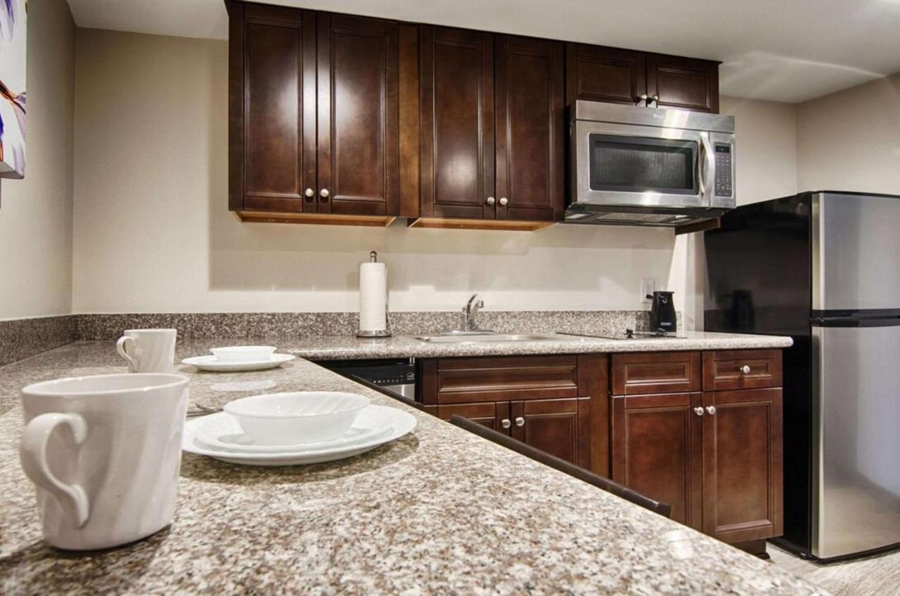 Comfort Inn & Suites At Copeland Tower Metairie Exteriör bild